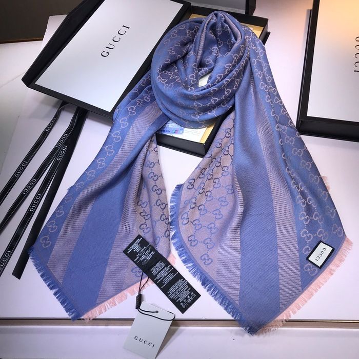 Gucci Scarf G00143