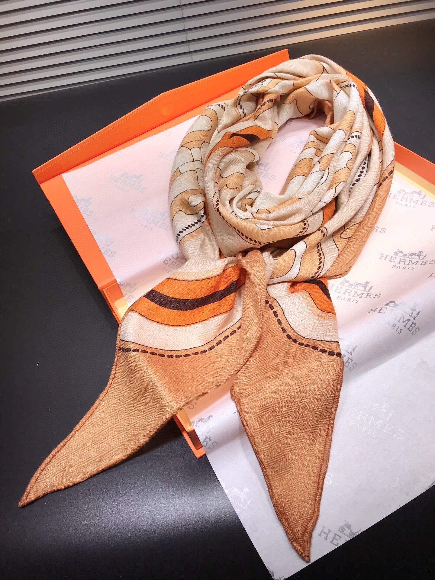 Hermes Scarf H00021