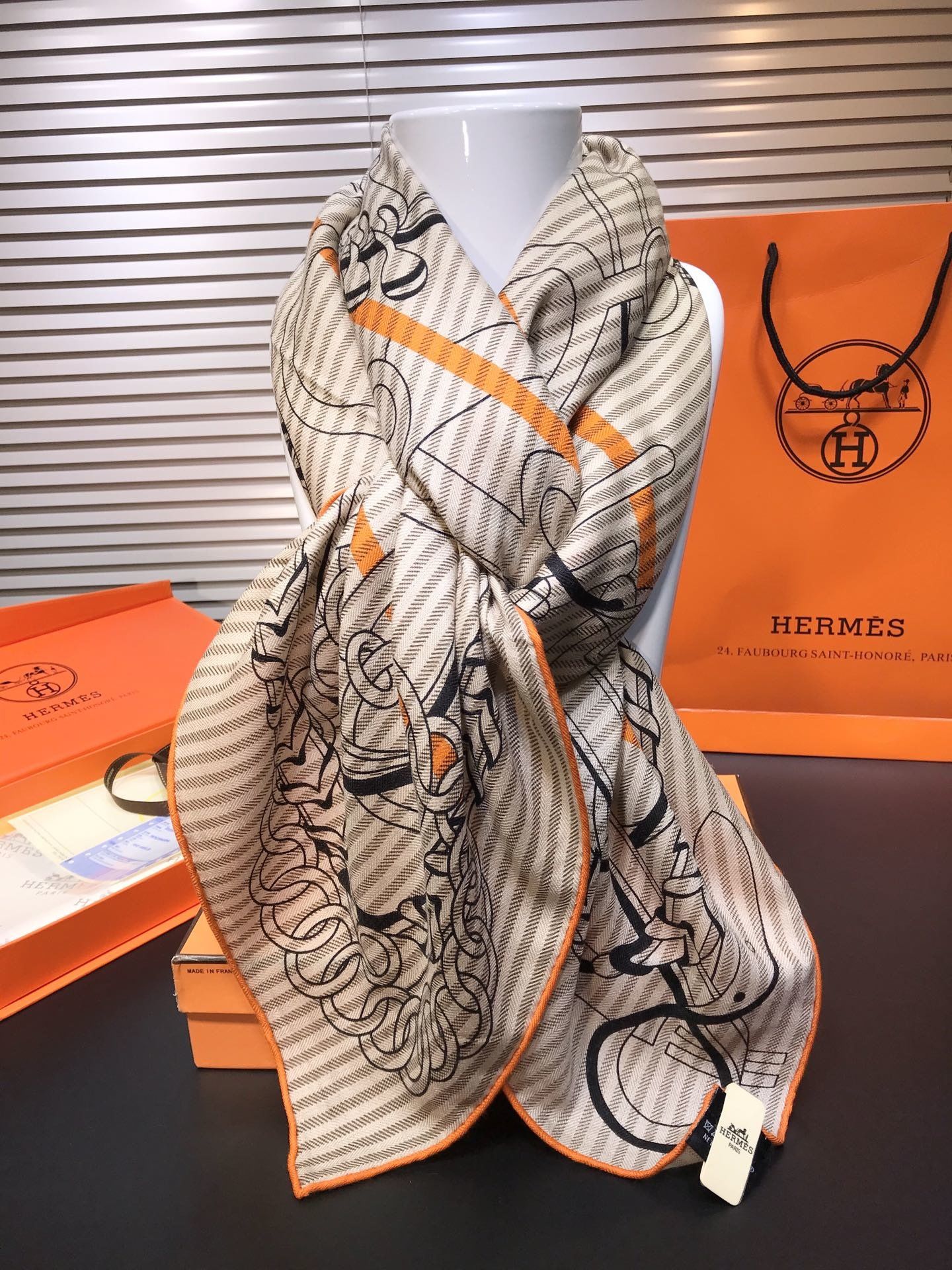 Hermes Scarf H00035