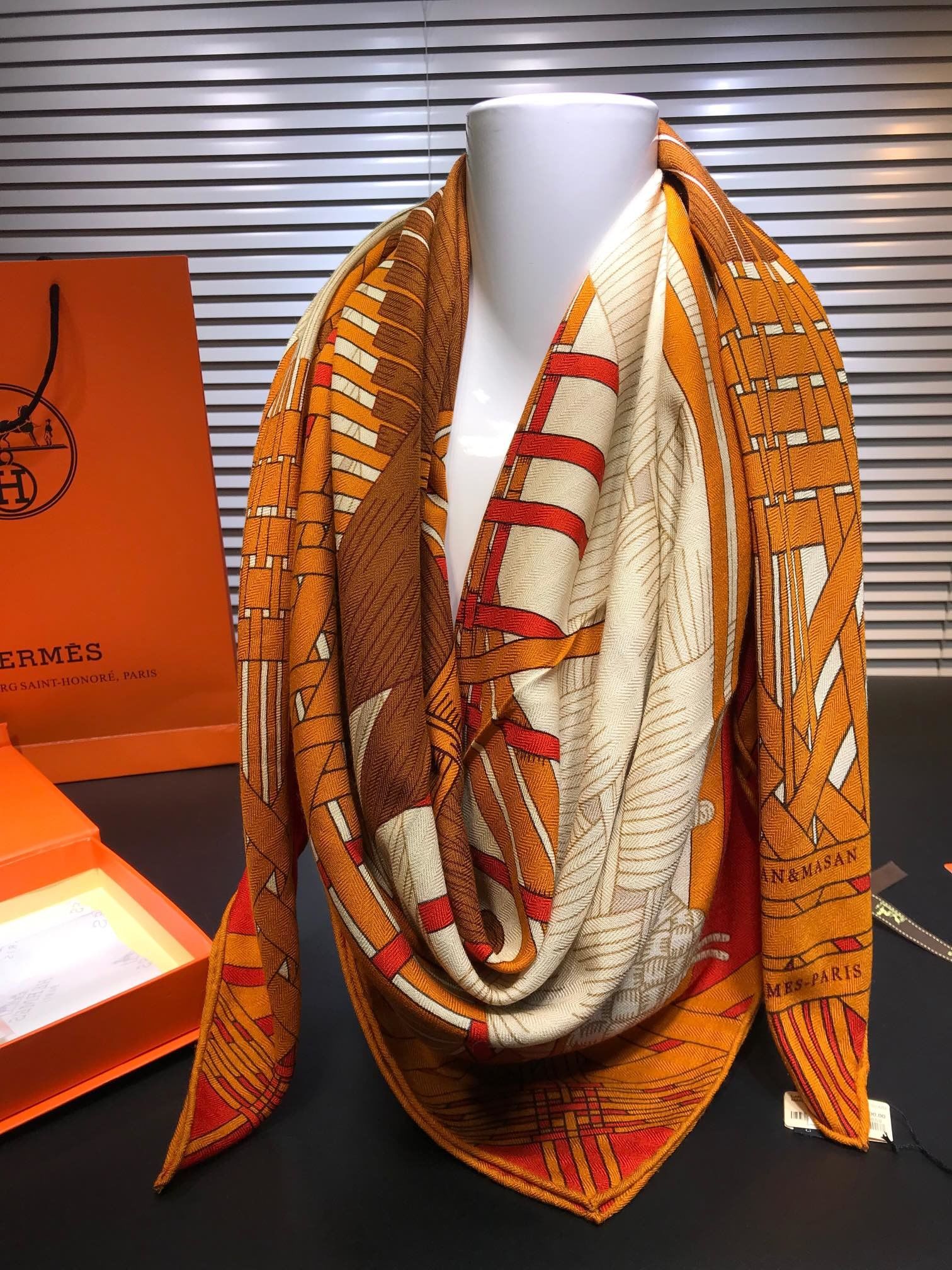 Hermes Scarf H00057