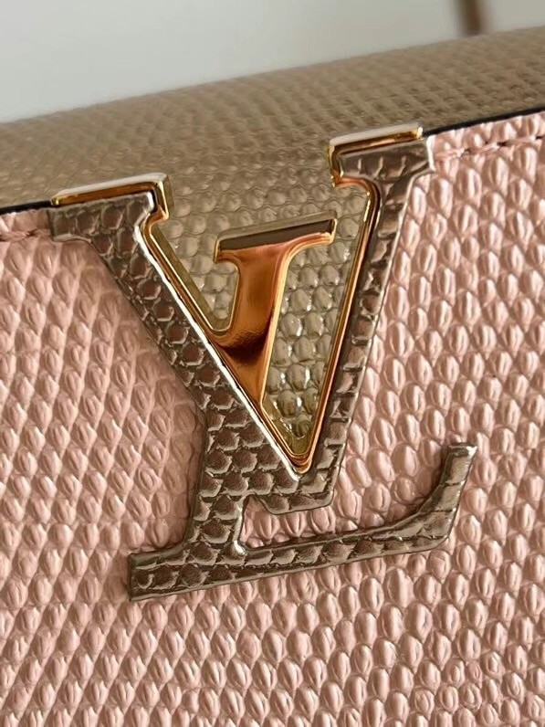 Louis Vuitton CAPUCINES BB M59266 light pink