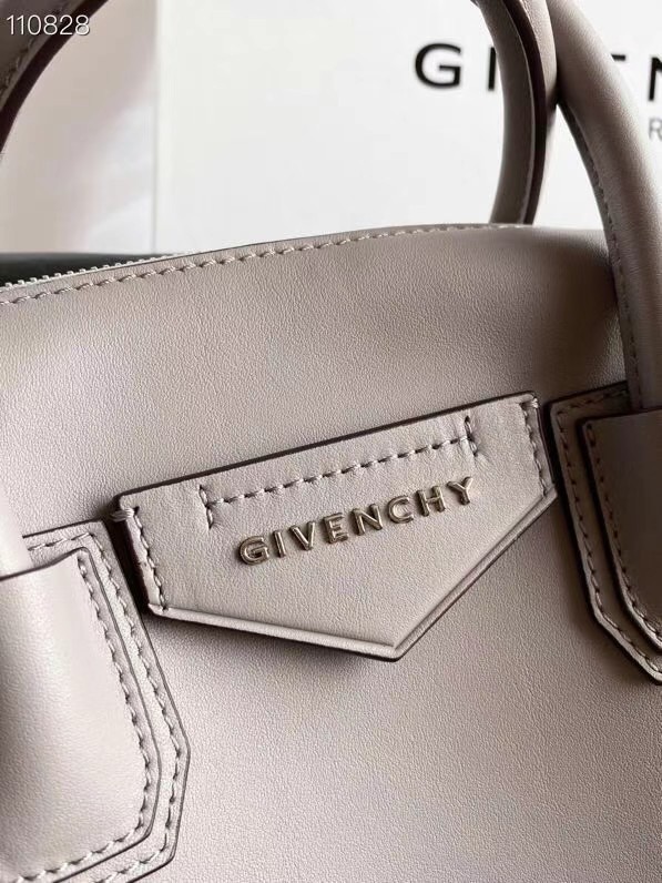 GIVENCHY Original Leather Shoulder Bag 63188 light gray