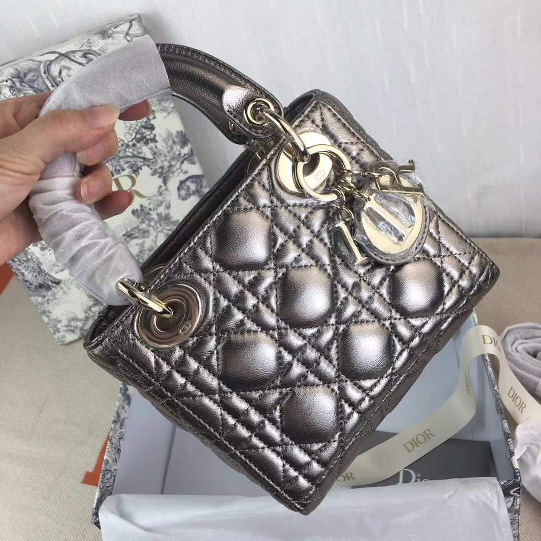 MINI LADY DIOR BAG Lambskin M0566OW silver grey&gold