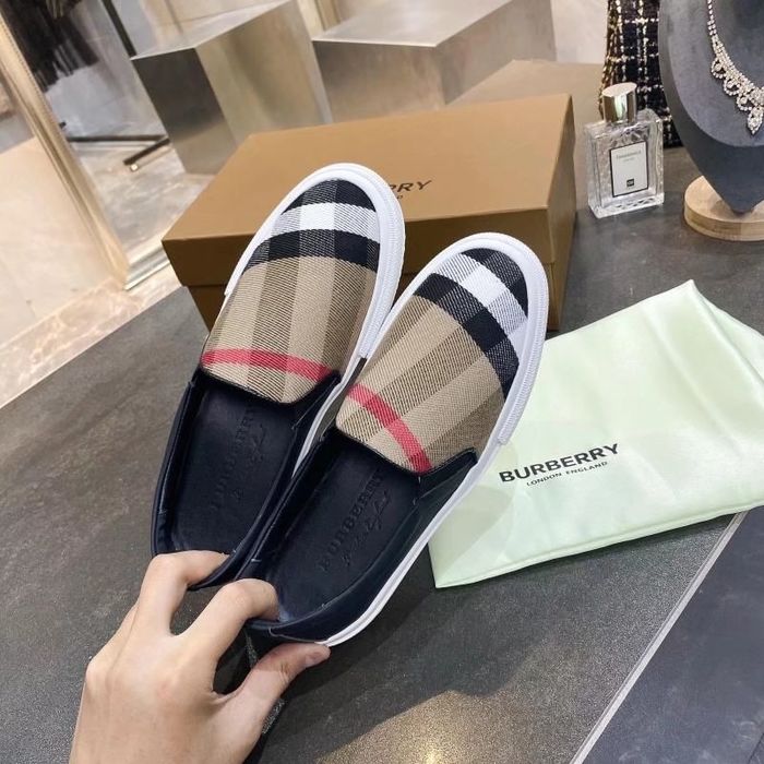 Burberry shoes BU00017