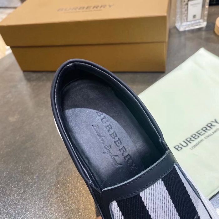 Burberry shoes BU00020