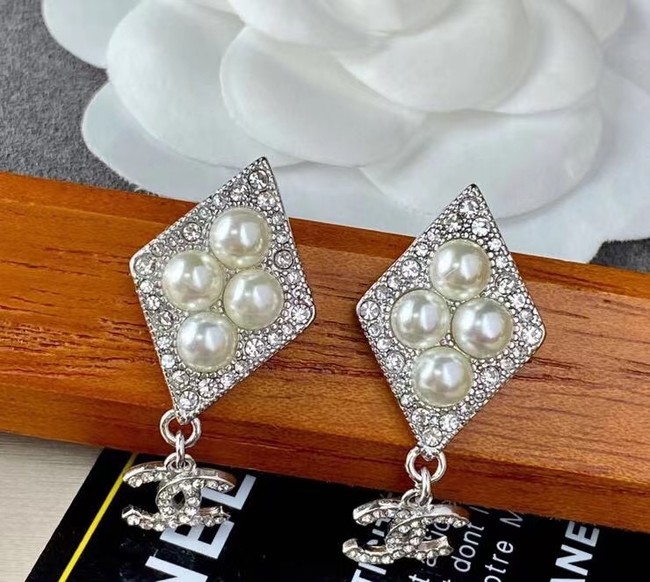 Chanel Earrings CE7474