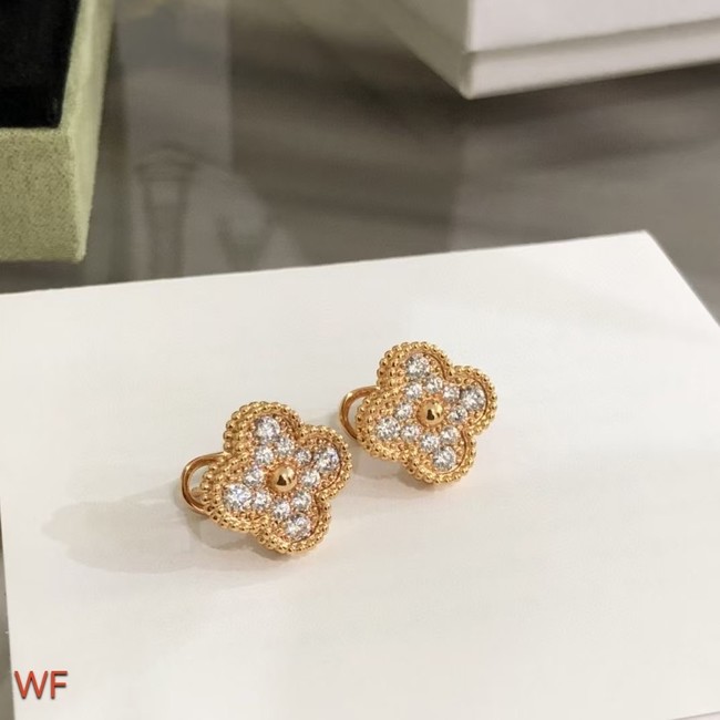 Van Cleef & Arpels  Earrings CE7499