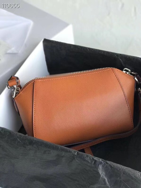 GIVENCHY Original Leather Shoulder Bag 1870 brown