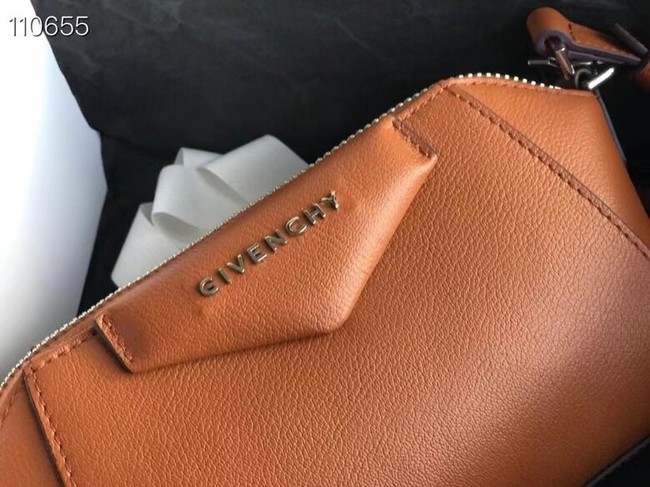 GIVENCHY Original Leather Shoulder Bag 1870 brown