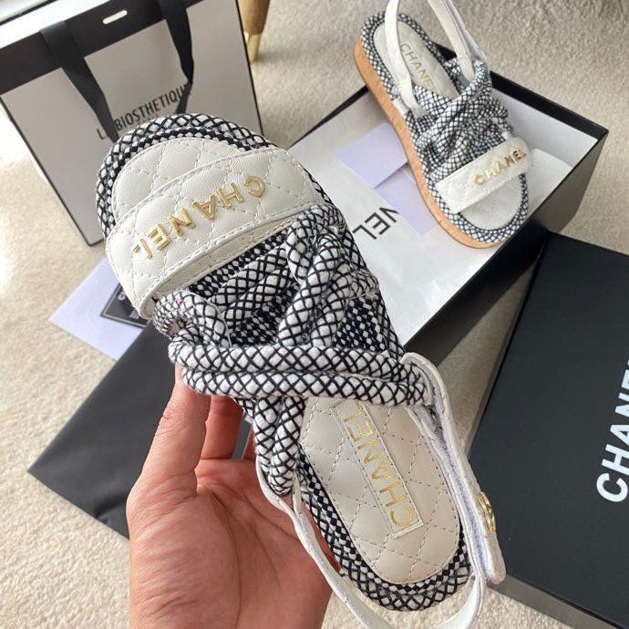 Chanel shoes CH00209