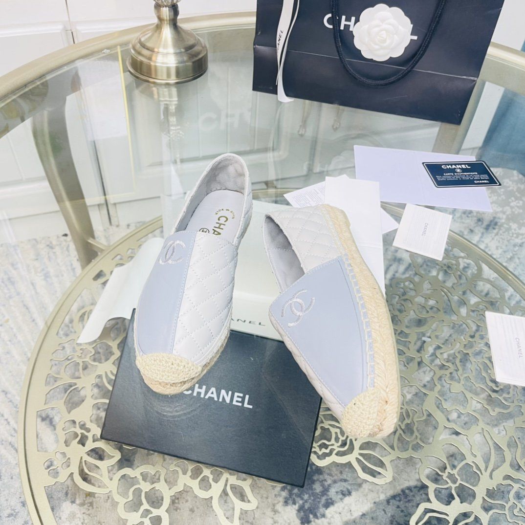 Chanel shoes CH00216