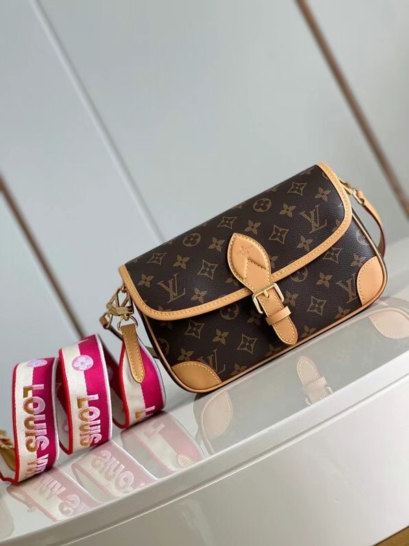 Louis Vuitton DIANE M46049 Pink