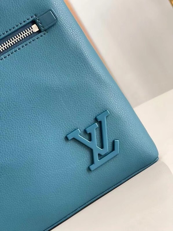 Louis Vuitton POCHETTE VOYAGE M69837 blue