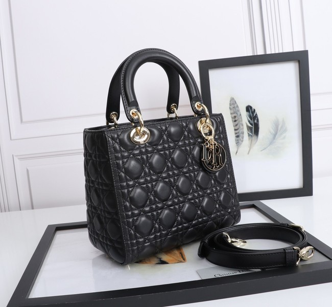 MEDIUM LADY DIOR BAG Cannage Lambskin M0565E black