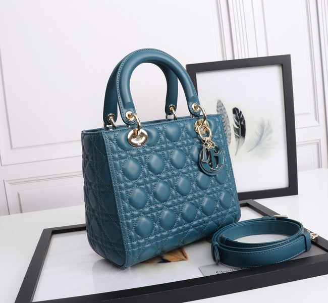 MEDIUM LADY DIOR BAG Cannage Lambskin M0565E blue