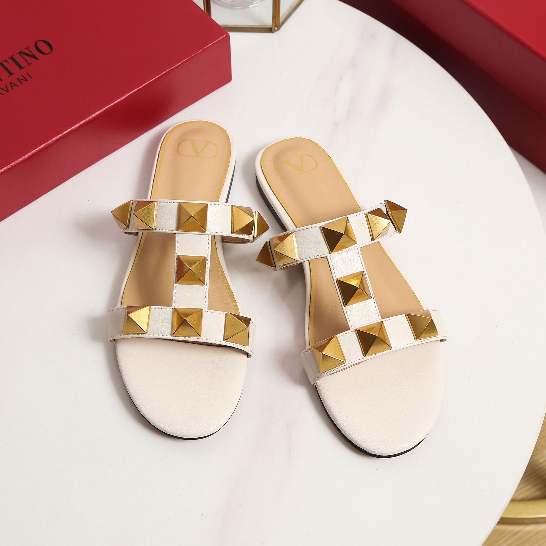 Valentino Slippers Shoes V62318