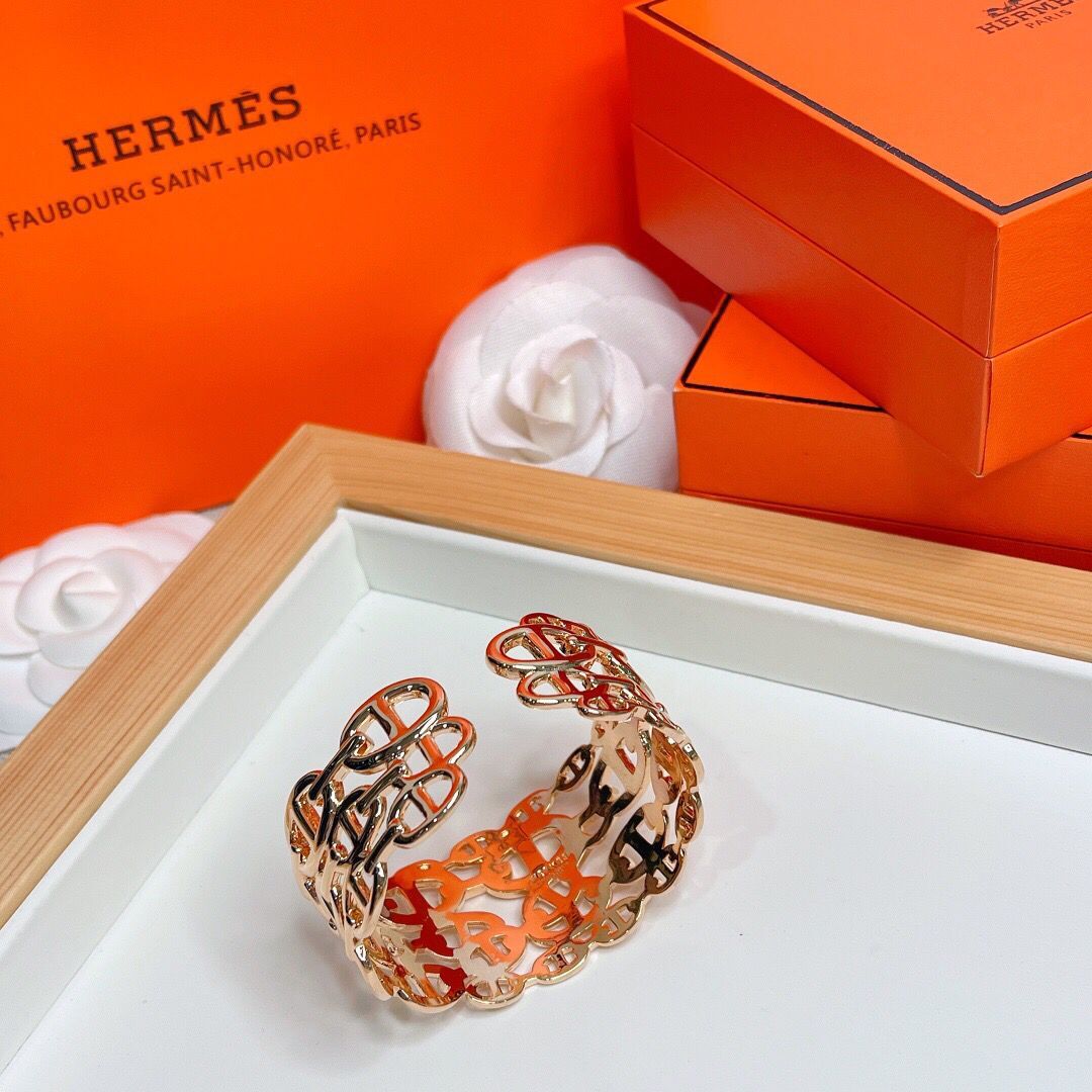 Hermes Bracelet HB5570 Rose Gold