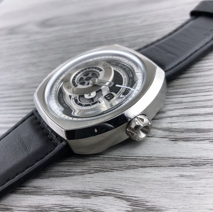 SevenFriday Watch SFW00001