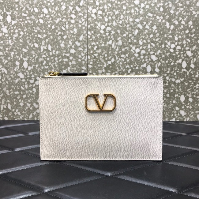 VALENTINO GARAVANI Stud Sign Grained Calfskin clutch bag 0620 white