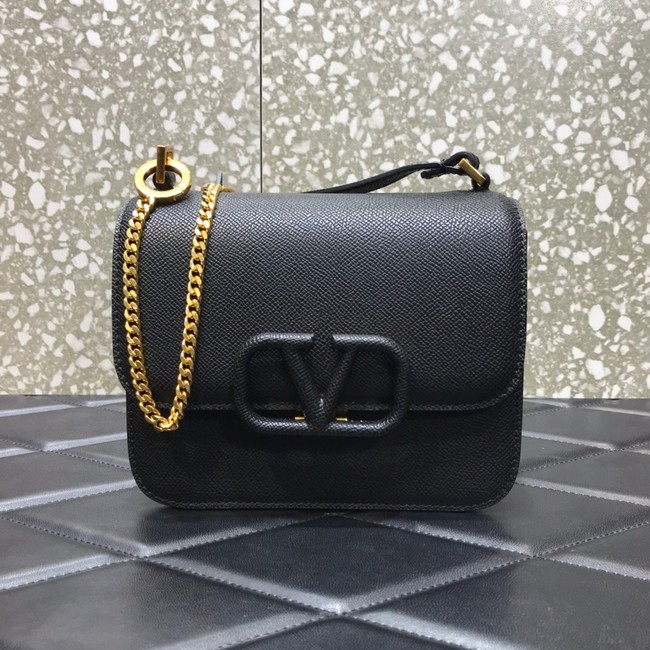 VALENTINO GARAVANI Stud Sign Grained Calfskin Shoulder Bag 0808 black