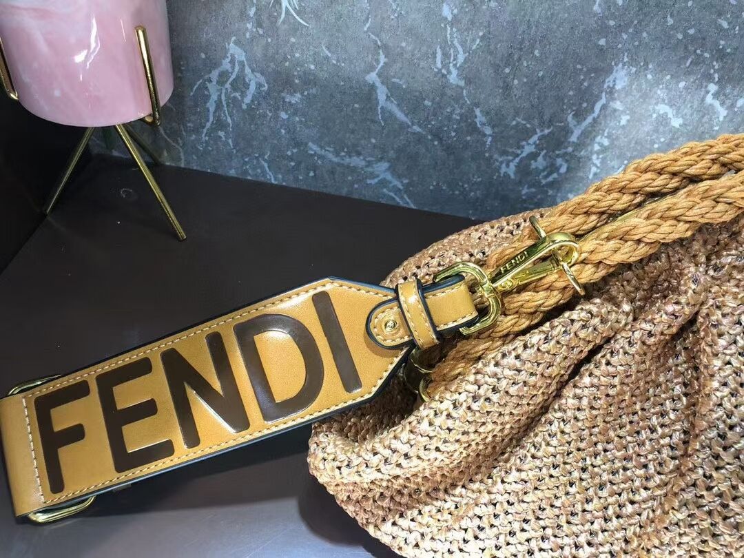 FENDI  raffia bag F7641 brown