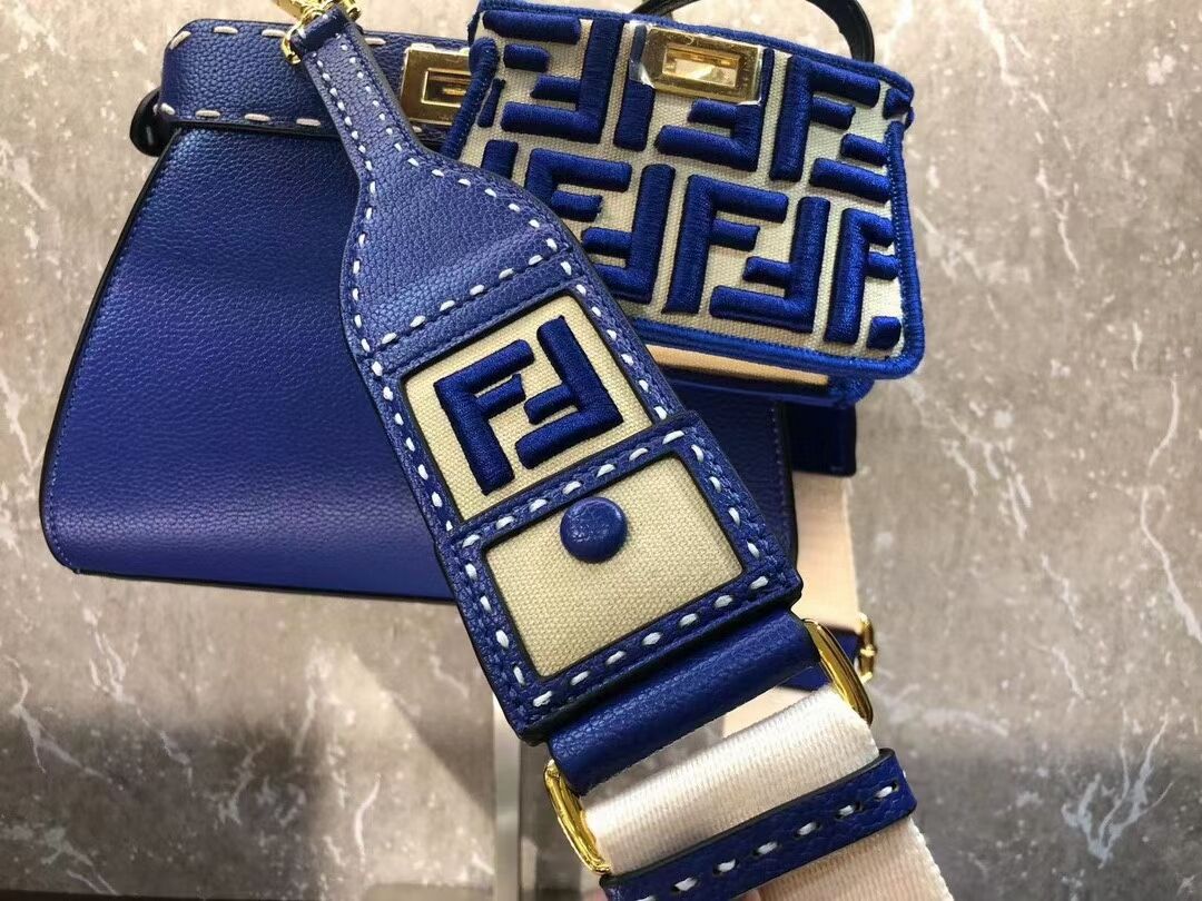 Fendi Peekaboo ISeeU Small leather bag F8636 blue