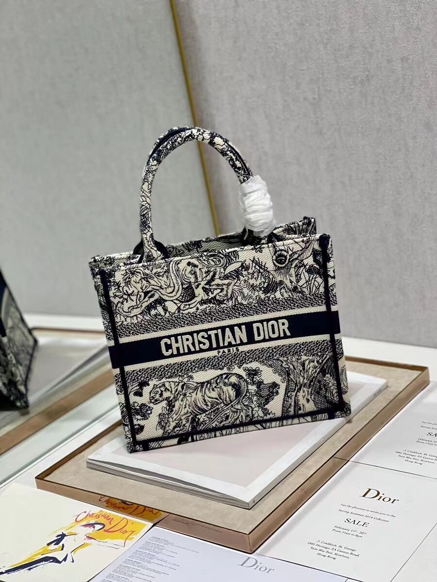 SMALL DIOR BOOK TOTE Embroidery C1331-3