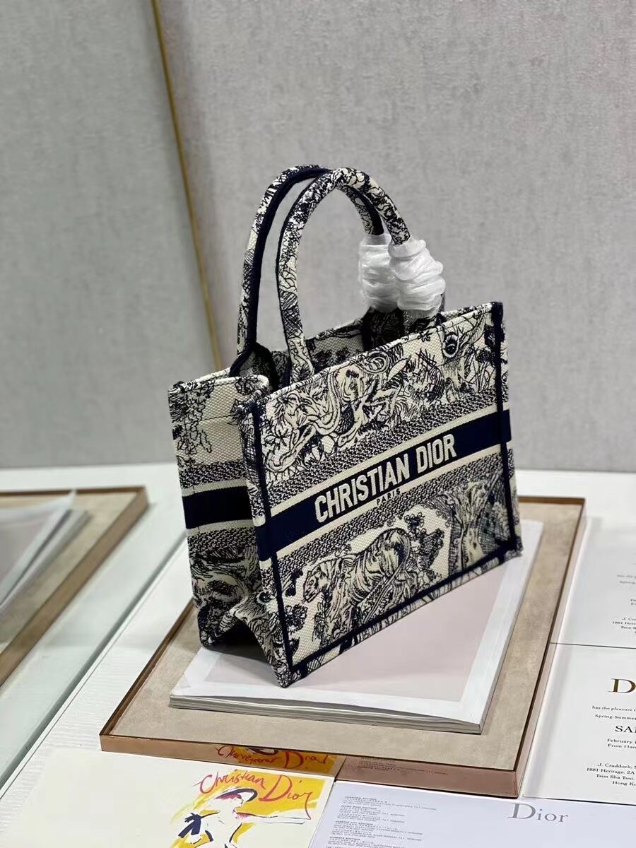 SMALL DIOR BOOK TOTE Embroidery C1331-3