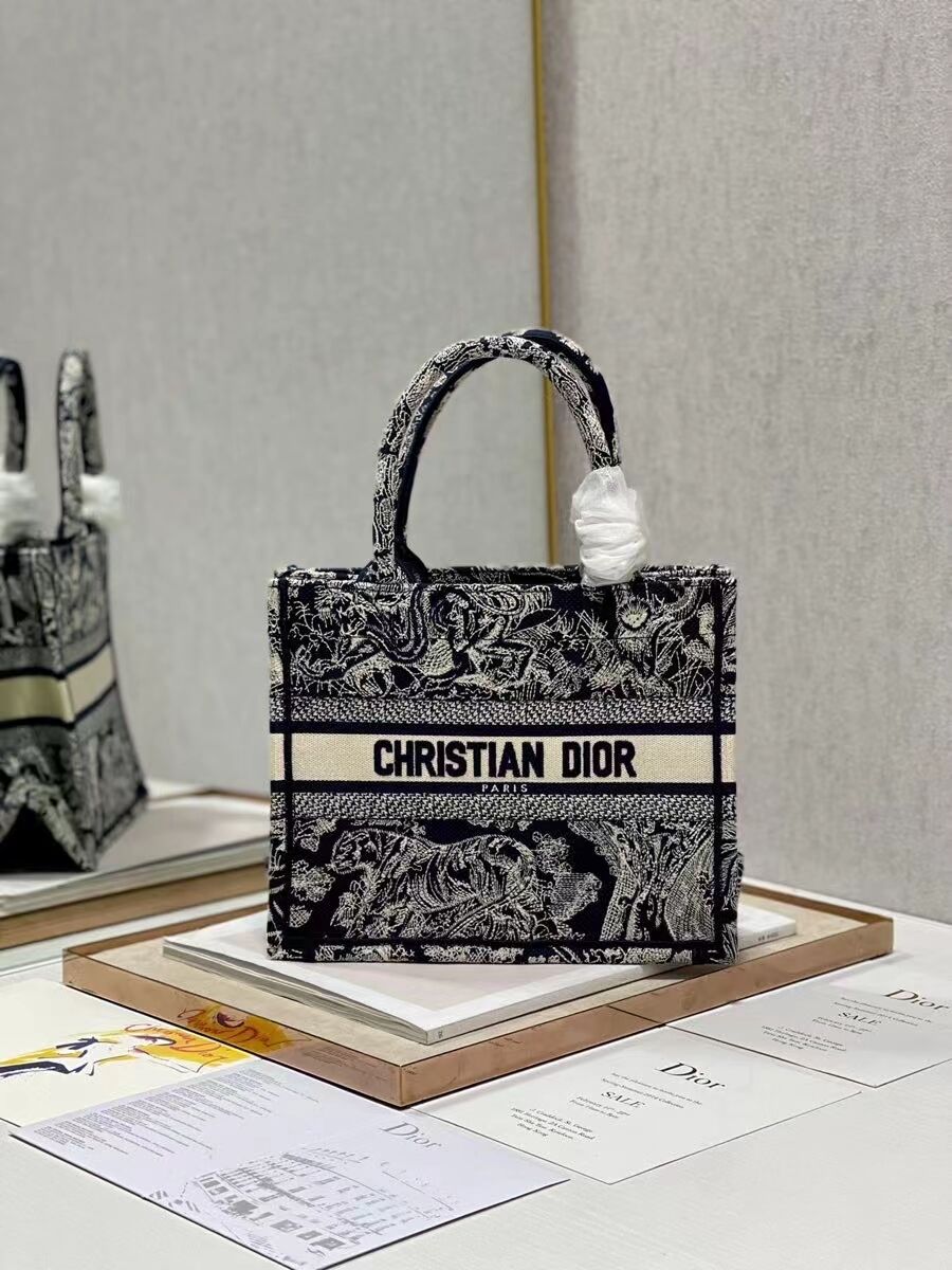 SMALL DIOR BOOK TOTE Embroidery C1331-8