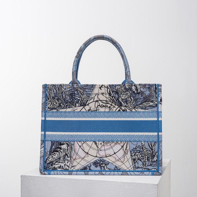 DIOR BOOK TOTE Embroidery C1287-23 blue