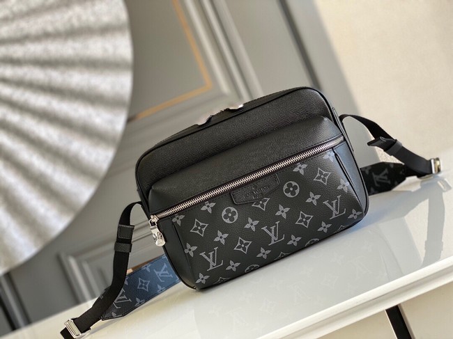 Louis Vuitton OUTDOOR MESSENGER M30233 black