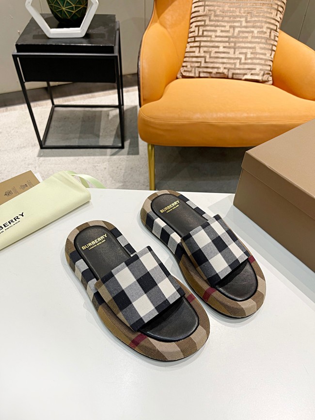 BurBerry Shoes 92637-3