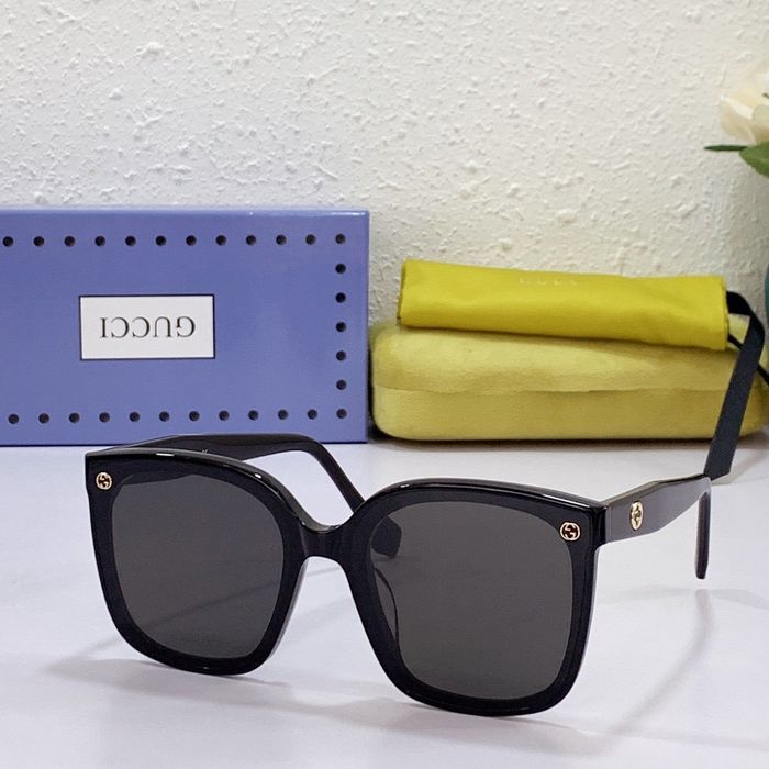 Gucci Sunglasses Top Quality GUS00096