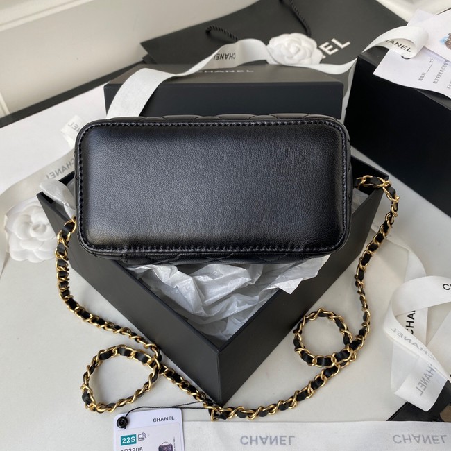 CHANEL HANDBAG Gold-Tone Metal AP2805 black