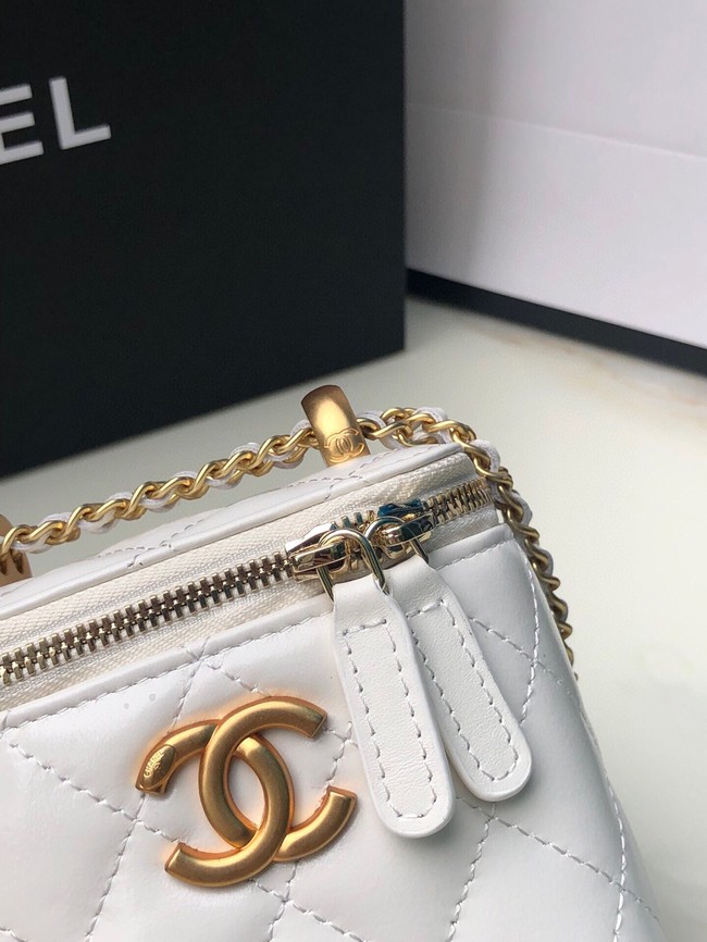 Chanel mini Shoulder Bag Lambskin & Gold-Tone Metal AP2292 white