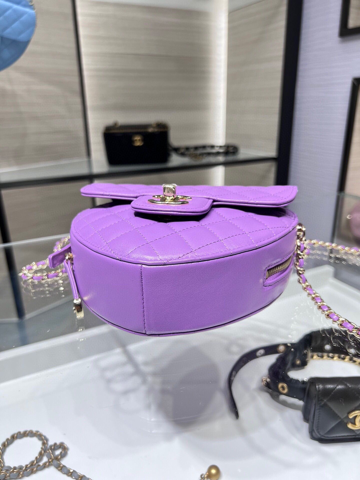 Chanel 2022S Love Heart Original Lambskin Crossbody Chain Bag AS3191Y Purple