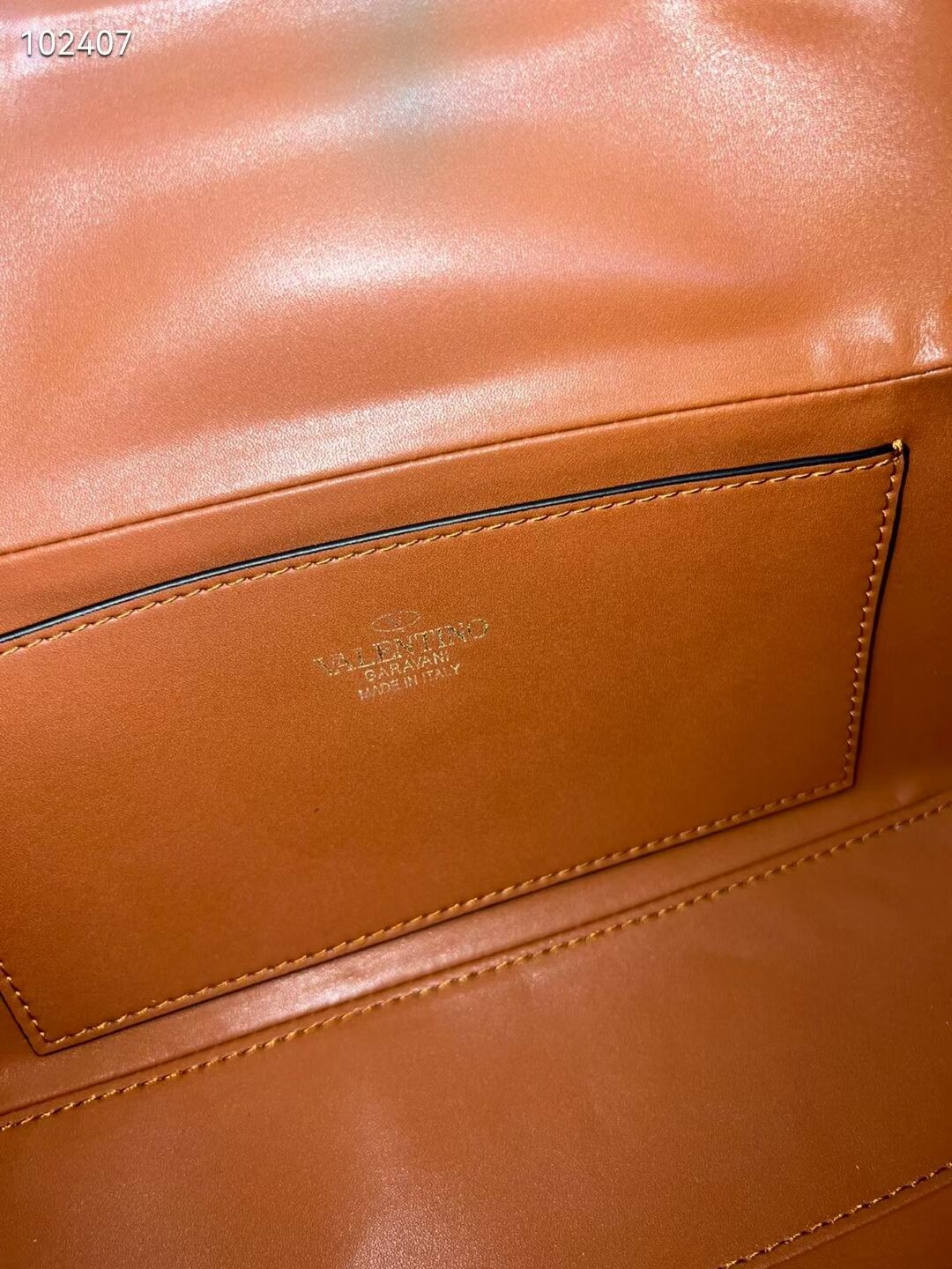 VALENTINO GARAVANI Loco Calf leather bag V2028 Caramel