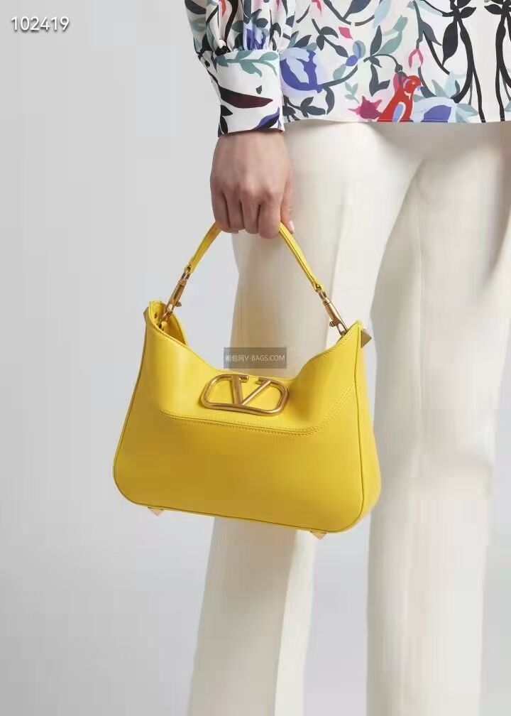 VALENTINO GARAVANI Loco Calf leather bag V2028 yellow