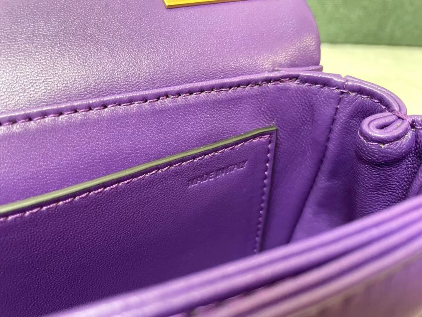 VALENTINO GARAVANI One Stud Sheepskin Shoulder Bag XW0B0K21 purple