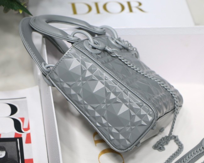 MEDIUM LADY DIOR BAG Cannage Calfskin M0566OE gray