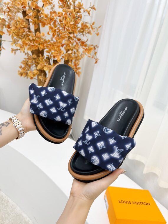 Louis Vuitton slipper M36958-9