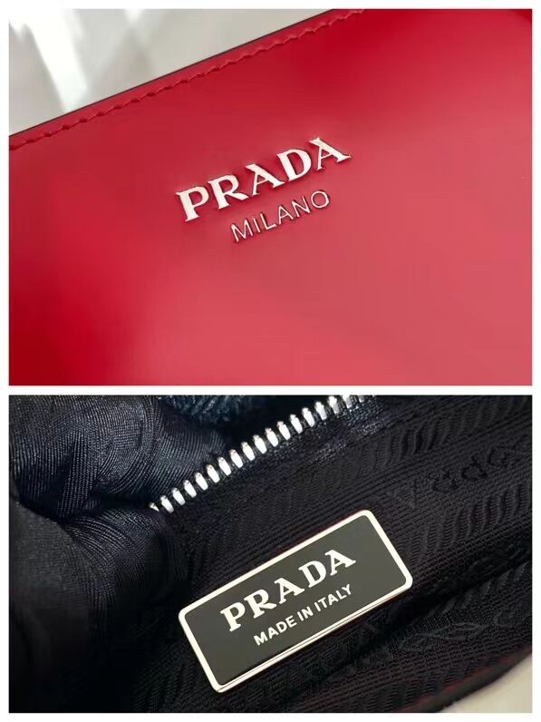 Prada Re-Edition 1995 brushed-leather medium handbag 1BA350 red