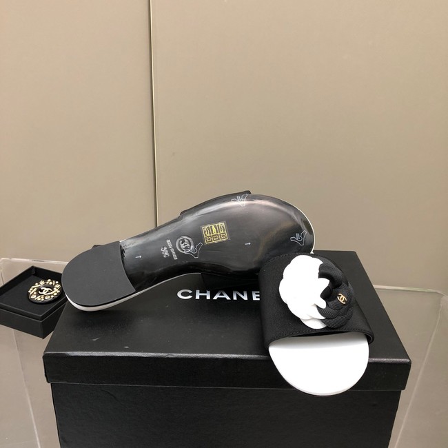 Chanel slipper 65122-3