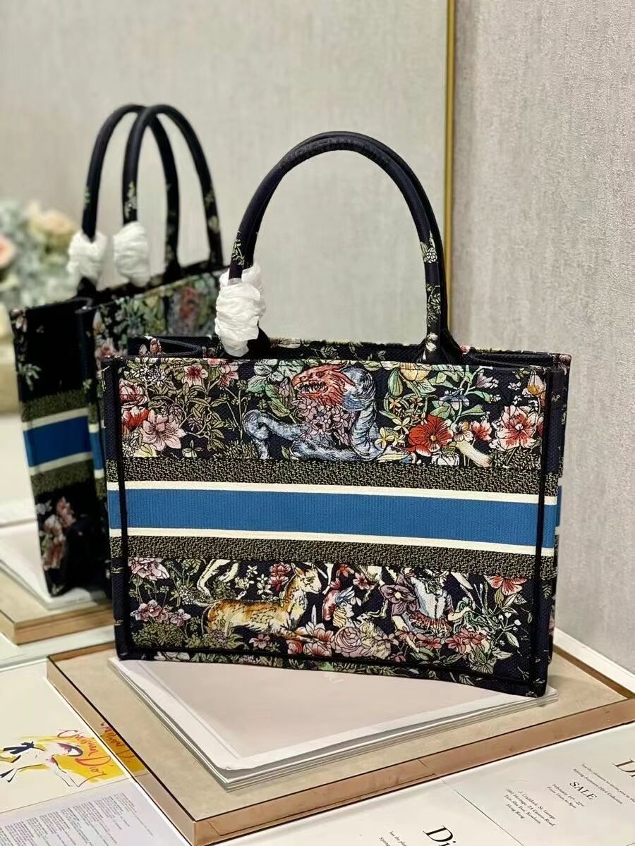 SMALL DIOR BOOK TOTE Embroidery C1287-29 black