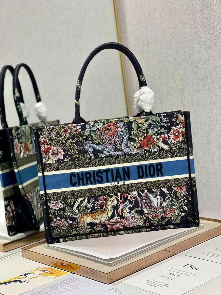 SMALL DIOR BOOK TOTE Embroidery C1287-29 black