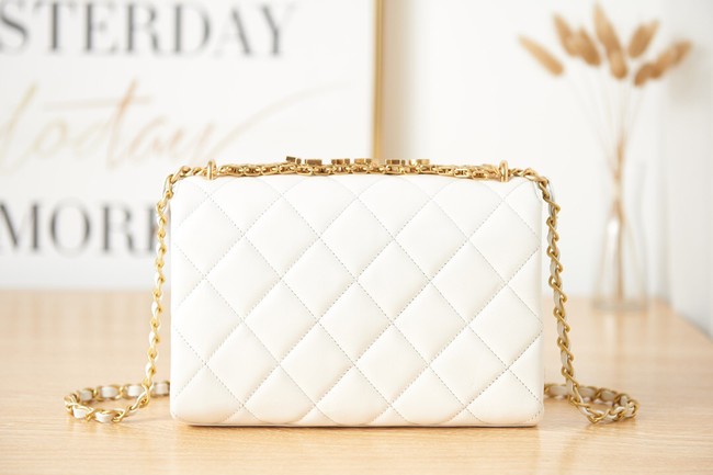 Chanel lambskin Shoulder Bag AS3241 white