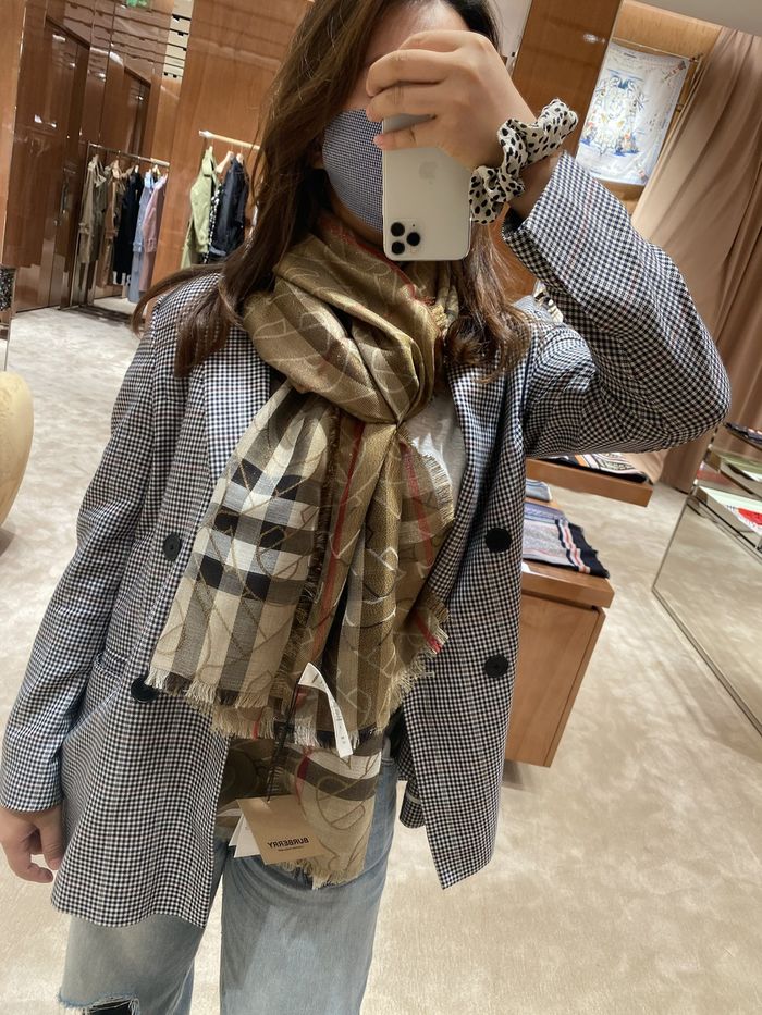 Burberry Scarf BBS00013