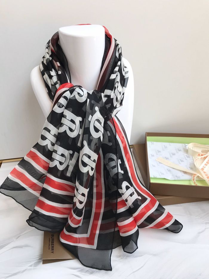 Burberry Scarf BBS00022