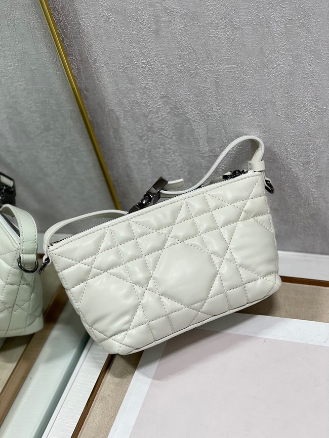 DIOR leather Shoulder Bags S5553 white