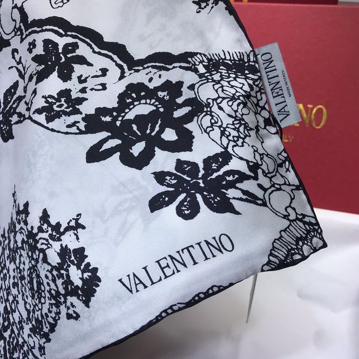 Valentino Scarf VLS00003